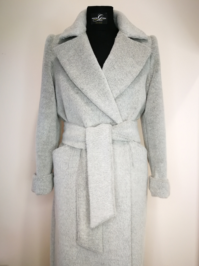 plaszcz_szary_z_alpaki_alt